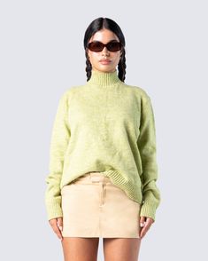 Making a statement, while still being comfortable is true bad b*tch energy 🙌🏼 Crafted from a textured yarn material, this green marled sweater top features an oversized fit, and turtleneck for the perfect cute, and cozy look 🌟 Note: this sweater has a unisex, oversized fit and we recommend going down a size for a regular fit! Fuzzy Skirt, Denim Pleated Skirt, White Corset Dress, Perfect Cute, Vegan Leather Skirt, Red Mini Skirt, Chain Dress, Orange Satin, Flare Jumpsuit