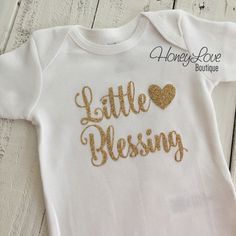 Little Blessing - Silver or Gold glitter bodysuit - HoneyLoveBoutique Country Princess, Cricut Clothes, Glitter Bodysuit, Cricut Baby, Bodysuit Shirt, Body Suit With Shorts, Custom Ideas