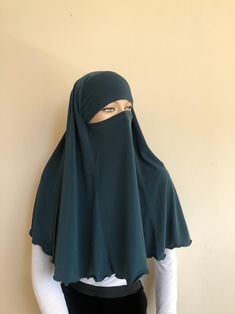 Transformer emerald hijab niqab Dark green niqab ready to | Etsy Modest Solid Color Niqab, Niqab Ideas, Burqa Fashion, Prayer Scarf, Human Photo, Girls Hijab, Niqab Fashion, Face Veil, Muslim Wedding Dresses