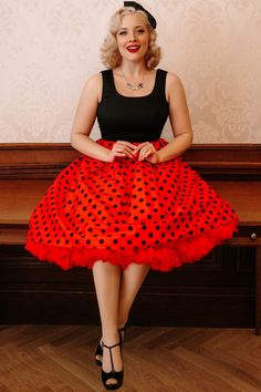 Cute Polka Dot Woman's Flared Dress Pin Up Girl Costume, Mode Pin Up, Plus Size Rockabilly, Black Polka Dot Skirt, Winter Prints, Vintage Polka Dot Dress, Rockabilly Outfits, Amanda Dress