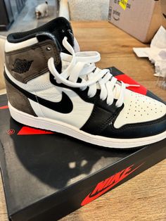 Barely worn - AUTHENTIC - Nike Size 4.5Y- Air Jordan 1 Retro High OG GS 'Mocha' 575441-105 Comes with original box BID WITH CONFIDENCE - CHECK OUT MY STELLAR FEEDBACK $10 SHIPPING TO LOWER 48 Nike Air Jordan 1 Retro, Air Jordan 1 Retro High Og, Air Jordan 1 Retro High, Nike Air Jordan 1, Air Jordan 1 Retro, Jordan 1 Retro High, Jordan 1 Retro, Air Jordan 1, Nike Air Jordan