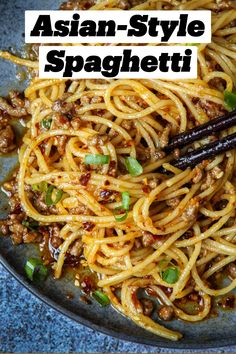 Satisfy your cravings with our delicious Asian style ground beef spaghetti recipe! Packed with flavor and easy to make, it's a crowd-pleasing dish for any occasion. Spaghetti Style Yakisoba, Hamburger Asian Recipes, Korean Spaghetti Recipes, Spaghetti Asian Style, Thai Easy Recipes, Asian Style Spaghetti, Asian Noodles With Spaghetti, Asian Spaghetti Noodles, Ground Beef Yakisoba Recipe