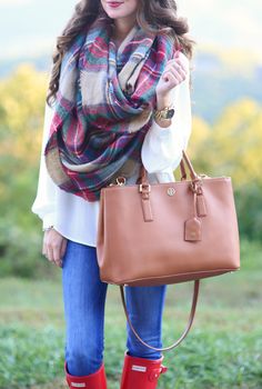 from Southern Curls & Pearls in the Fall Back Southern Curls And Pearls, Red Boots, Blanket Scarf, Fall Winter Outfits, Look Cool, Preppy Style, Look Fashion