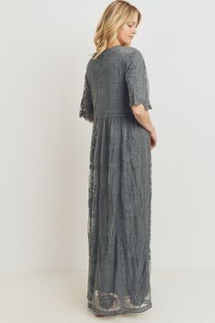 Lace maxi dress V- necklineShort cap sleevesLined bodice Relaxed fitColor: Charcoal GrayChest: S/M 44", M/L 46", XL 48"Waist: S/M 42", M/L 44", XL 46"Hips: S/M 56", M/L 58", XL 60"Length: 50" armpit downModel is wearing a S/MCare instructions - hand wash cold, do not bleach, hang or line dryDress can be worn during and after pregnancy. Gray Fitted Short Sleeve Maxi Dress, Gray Flowy Maxi Dress, Pregnancy Photoshoot Dress, Maternity Lace Dress, Bohemian Maternity Dress, Photo Shoot Maternity, Boho Maternity Dress, Beautiful Maternity Dresses, White Maternity Dresses