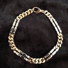 Vintage Solid 18K Two Tone Gold Cuban Bar Link Bracelet 8" & 1/4" wide- Unique combo Cuban and bar link style , this bracelet is in a class by itself! This piece is In wonderful estate condition, an exquisite piece with only the very slightest evidence of any wear, pretty much like new condition. Gorgeous! ( unisex ) 26.89 grams Hallmarked Yellow Gold Bracelet, Formal Sterling Silver Link Bracelet With Curb Chain, Formal White Gold Curb Chain Bracelet, Elegant Curb Chain Bracelet With Rectangular Links, Classic Metal Chain Bracelet, Vintage White Gold Chain Bracelet For Formal Occasions, Vintage Yellow Gold Chain Bracelet With Rectangular Links, Formal Metal Bracelet With Rectangular Links, Vintage Formal Chain Bracelet With Polished Finish