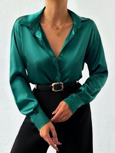 Outfit Camisa Verde, Mode Inspo, Drop Shoulder, Manicure, Long Sleeve Shirts, Fashion Inspo, Solid Color, Satin, Long Sleeve