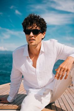 Sun, sea, and sustainable fashion.   Unwind in style with our eco-friendly sunglasses: #Raso Eco Black | Grey, crafted for those who appreciate the finer things in life!  #TBDEyewear #Sustainability #Sunglasses #MadeInItaly Gray Lenses