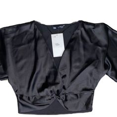 New!!! Gorgeous Zara Satin Crop Blouse Detailed Side Zipper Closure. Black Color, Extra Small , Brand New, With Tags. Chic Evening Crop Top With V-neck, Chic Evening V-neck Crop Top, Elegant Short Sleeve Crop Top For Party, Elegant Short Sleeve Party Crop Top, Zara Cropped Evening Crop Top, Zara Evening Cropped Top, Zara Cropped Top For Evening, Elegant V-neck Crop Top For Workwear, Casual V-neck Blouse For Evening