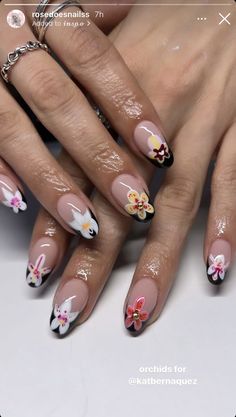 Almond Unique Nails, Orchid Nails, Acrylic Toes, Hello Nails, Cool Makeup Looks, Flower Nail Designs, Nail Stuff, Unique Acrylic Nails, Unique Nails