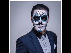 Tutorial de Maquillaje para Catrín... con Alan Cariño e Iya Rey - YouTube Skull Makeup Beard, Beard Halloween Makeup, Makeup Beard, Day Of Dead Costume, Guy Face, Skull Makeup Tutorial, Mexican Halloween, Fantasy Make-up