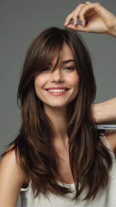 Layer Up: 15 Stunning Shoulder-Length Haircuts with Layers 40 Medium Straight Shag Haircut, Side Part Haircut Straight Hair, Choppy Front Layers, Medium Hair Front Layers, Medium Bob Side Part, Medium Length Hair Side Bangs, Medium Length Haircut Long Bangs, Layered With Side Bangs, Side Bangs Medium Length Hair