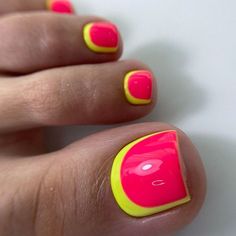 Feet Nail Art Designs, Feet Nail Art, Neon Toe Nails, Pedicure Gel, Toenail Art, Pedicure Designs Toenails, Pedi Ideas, Pedicure Ideas, Gel Toe Nails