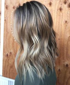 50 Different Blonde Hair Color Ideas for the Current Season Contrasting Highlights, Dishwater Blonde, Airbrush Make Up, Highlights Natural