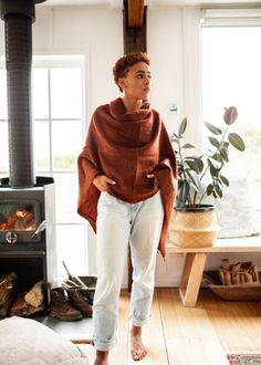 The Henna Poncho represents the slow, Tasmanian shack life in Australia. Wear it on morning strolls, days spent exploring, and communal dinners on cool nights by the fire. Layer the poncho effortlessly to bring comfort and warmth to each day. It invokes feelings of true serenity, peace, and stepping away from all distractions. Hand woven in Nepal on majestic wooden looms using a soft, unique yarn and finished with perfectly twisted tassels. Life In Australia, Womens Poncho, Unique Yarn, Peruvian Connection, Coastal Town, Fall Favorites, The Fire, Ponchos, Individual Style