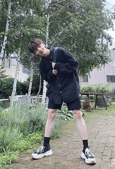 Yang Jeongin Outfit, Converse Outfit Korean, Skz Ootd, Jeongin Fashion, Jeongin Outfit, Mens Converse Outfit, Converse Fits, Stray Kids Fashion, Stray Kids Outfits