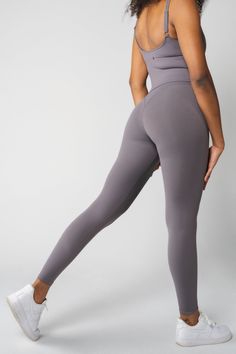 Our Cloud II pant is designed for the ultimate comfort whether you are enjoying your workout of the day or stopping by your favorite coffee shop. This pant offers medium support and compression to accentuate your assets. Workout Of The Day, Squat Proof, Grey Leggings, Athletic Apparel, The Cloud, Toe Designs, The Coffee, Women's Leggings, The Gym