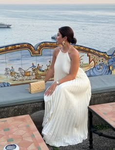 All White Vacation Outfits Black Women, Modest Fashion Summer Outfits, Nice France Fashion, Bodrum Outfit Ideas, Modest Dresses Black Women, Vineyard Aesthetic Outfits, Old Money Summer Outfit Women Classy, Modest Summer Style, Elegant Vacation Outfits