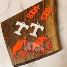 TENNESSEE VOLS EARRINGS Tennessee Vols, Acrylic Earrings, 3 Weeks, Tennessee, Novelty Sign, Boutique