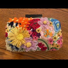 Original Alice + Olivia Clutch Bag. New With Tags And Dust Cover Inside Small Water Stain Outline On Back. Designer Bags With Floral Print For Spring, Designer Floral Print Bags For Spring, Rectangular Shoulder Bag For Spring Events, Spring Evening Clutch With Detachable Handle, Spring Event Rectangular Bag, Spring Multicolor Formal Shoulder Bag, Spring Formal Multicolor Shoulder Bag, Designer Bags For Party In Spring, Designer Multicolor Floral Print Bags