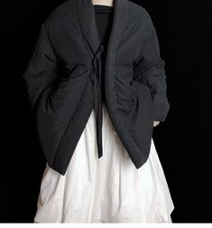 Black Winter Outerwear With Kimono Sleeves, Black Outerwear With Kimono Sleeves For Winter, Fitted Outerwear With Kimono Sleeves For Fall, Black Outerwear With Kimono Sleeves For Work, Black Kimono Sleeve Outerwear For Work, Japanese Fashion Women, Kimono Outfit, Loose Jacket, Kaftan Maxi Dress