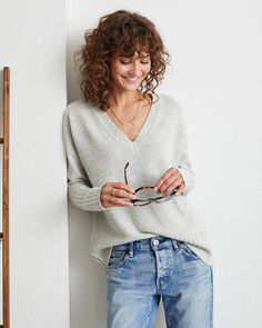 Ella Pure Cashmere V-neck Sweater - Not Monday Pretty Sweaters, Fit Models, Unique Sweaters, Cashmere Yarn, Extra Long Sleeves, Beautiful Sweater, Over Sized, Taupe Color, Knit Outfit