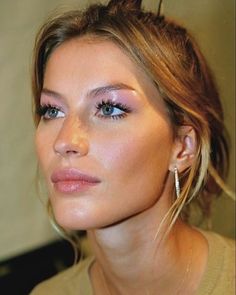 90s Makeup, Smink Inspiration, Gisele Bundchen, Kesha, Pink Makeup, Victoria Secrets, Alessandra Ambrosio, Pretty Makeup, Cute Makeup