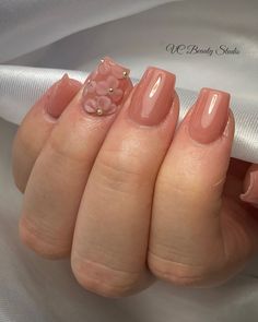 Diseño de flores acrilicas en 3D ✨ Short Nails With Flowers, Short Nail Inspo, Beauty Nails Design, Korean Nails, Coffin Nails Long