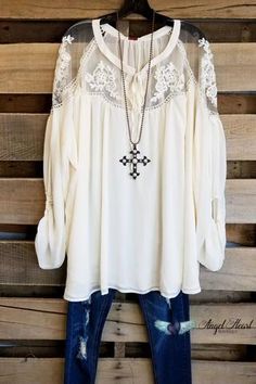 More Than A Feeling Tunic - Cream Plus Size Country Outfits, Outfit For Plus Size Women, Outfit For Plus Size, Plus Size Western Wear, Western Style Dresses, Plus Size Lace Dress, Western Outfit, Western Outfits Women