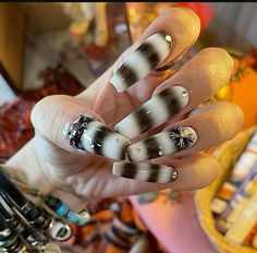 Gel Toe Nails, Wow Nails, Gel Toes, Punk Nails, Broken Nails, Grunge Nails, Pretty Hands, Silver Nails, Dream Nails