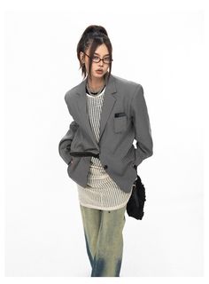 Unit (CM) Size Length Shoulder Chest Sleeve S 68 46 108 59.5 M 70 47 112 60.5 L 72 48 116 61.5 XL 74 49 120 62.5 Model ：165cm/50kg LSize Modern Gray Long Sleeve Blazer, Modern Gray Blazer, Tailored Casual Gray Sport Coat, Gray Tailored Casual Sport Coat, Urban Long Sleeve Blazer For Work, Casual Tailored Gray Blazer, Spring Urban Workwear Blazer, Gray Sport Coat For Spring Workwear, Casual Gray Notch Lapel Blazer