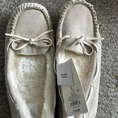 Target Women’s Genuine Shearling Moccasins New With Tags Purchased From Target.Com In Fall Of 2023 Casual Suede Moccasins For Winter, Casual Winter Suede Moccasins, Casual Winter Slip-on Moccasins, Winter Moccasins With Round Toe, Size 8 Women, Moccasins, Target, Women Shoes, Cream