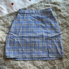 Hollister Skirt In A Size Xs! Ultra High Rise Never Worn Before, But Has Some Teeny Tiny Pulls On It From Being In Storage For So Long. Honestly Not That Noticeable And Could Easily Be Fixed. Hollister Skirt, Hollister, Womens Skirt, Color Blue, High Rise, Skirt, Women Shopping, Blue, Color