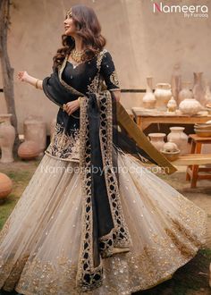 Bridal Lehenga Pakistani Bridal Lehenga, Pakistani Bridal Dress, Shadi Dresses, Bridal Dresses Pakistan, Gaun Fashion, Pakistani Fancy Dresses, Beautiful Pakistani Dresses, Bridal Dress Fashion, Indian Bridal Dress