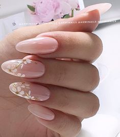 Oval Nails Designs, Bridal Nails Designs, Unghie Sfumate, Nail Tip Designs, Sassy Nails, Manicure Ideas, Short Acrylic Nails Designs, Oval Nails, Nails Desing