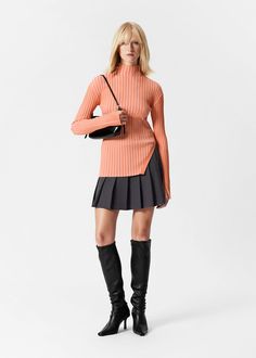 Pleated Mini Skirt Fall Mini Skirt, Casual Denim Skirt, Grey Mini Skirt, Waistcoat Dress, Chic Skirts, Knit Outerwear, Stylish Skirts, Fall Mini, Skirt Trends