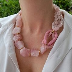 Big Chunky Jewelry, Large Bead Necklace Ideas, Pink Quartz Necklace, Large Bead Necklace, Asymmetrical Necklace, Handmade Statement Necklace, Birthday Women