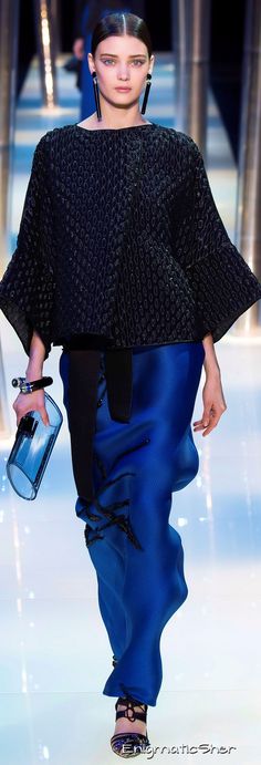 Giorgio Armani Privé Haute Couture Spring Summer 2015 Armani Fashion, Bouchra Jarrar, 2015 Couture, Couture 2015, Skirt Diy, Armani Prive, Trendy Dress, Skirt Mini, Couture Collection