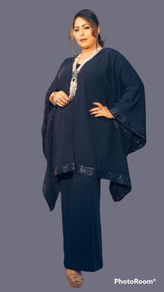 Plus Size Western Dress, Indian Outfits For Plus Size Women, Geeta Kapoor, Aesthetic Bookmarks, Dhoti Salwar, Mom Wardrobe, Velvet Dress Designs