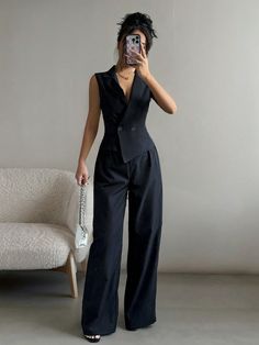 Chic Semi Formal Outfits, Professional Turtleneck Outfit, Business Casual Doctor, Professional Female Outfits, Bar Staff Outfit, Powerful Business Woman Outfits, Functional Outfits Women, Women’s Formal Wear, Designer Business Outfit