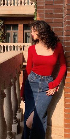 Denim Blue Skirt Outfit, Casual Modest Outfits Aesthetic, Red Dress Aesthetic Casual, Red Aesthetic Outfit Vintage, Classy Red Outfits, Pretty Tops For Women Classy, Turkish Fashion Modern Style, Romantic Red Dress Aesthetic, Femenine Outfits Style