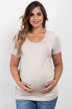 A solid short sleeve plus maternity top. Ruched sides. Rounded neckline. Gauze Clothing, Plus Size Maternity Dresses, Trendy Maternity Outfits, Plus Size Maternity, Plus Size Tips, Cute Maternity Outfits, Stylish Maternity Outfits, Maternity Blouse, Maternity Tees