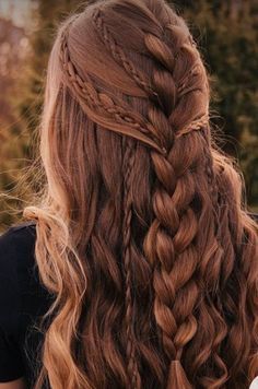 #hairstyle #instaphoto #goodvibes #photooftheday #instagood #fitnessgirl #fit #body #brunettegirl #photo Half Pony Hairstyles, Viking Hair, Hairstyles Braided, Half Updo, Wedding Hair Down, Hairdo For Long Hair, Kids Braided Hairstyles, Easy Hairstyles For Long Hair, Aesthetic Hair