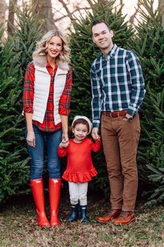 Family Christmas Picture Outfit Ideas Jeans And T-Shirts. There are any references about Family Christmas Picture Outfit Ideas Jeans And T-Shirts in here. you can look below. I hope this article about Family Christmas Picture Outfit Ideas Jeans And T-Shirts can be useful for you. Please remember that this article is for reference purposes only. #family #christmas #picture #outfit #ideas #jeans #and #t-shirts Christmas Flannel Outfit, Tree Farm Photo Shoot, Christmas Outfit Ideas For Family, Christmas Tree Farm Photo Shoot, Holiday Photos Outfits, Family Christmas Pictures Outfits, Christmas Photos Outfits, Christmas Tree Farm Photos, Family Photo Outfits Winter