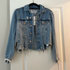 Nwt Zara Trfixd Denim Makers Distressed Denim Jacket Ripped Cropped Denim Outerwear, Cropped Ripped Medium Wash Outerwear, Medium Wash Cropped Ripped Outerwear, Distressed Cropped Denim Outerwear, Zara Dark Wash Denim Jacket For Fall, Cropped Distressed Denim Outerwear, Cropped Blue Denim Jacket With Frayed Hem, Cropped Denim Jacket With Frayed Hem, Zara Denim Jacket For Fall