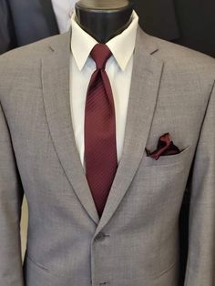 Groom Attire Black, Light Gray Wedding, Light Grey Suit, Suit Bride, Tuxedo Styles, Suits Groom, Grey Suit Wedding, Suit Guide, Grey Suits