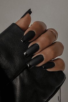 Matted Nails, Dark Nail Designs, Black Coffin Nails, Ootd Instagram, Matte Black Nails, Colors For Dark Skin, Cute Nails For Fall, Black Nail Polish, Black Nail Designs