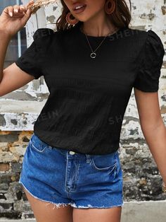 Free Returns ✓ Free Shipping✓. SHEIN VCAY Textured Solid Puff Sleeve Blouse- Women Blouses at SHEIN. Black Tee Outfit, Blusas Crop Top, Pink Long Sleeve Blouse, Puff Sleeve Crop Top, Crop Top Shirts, Puff Sleeve Blouse, Tee Outfit, Knit Tees, Plus Size Casual