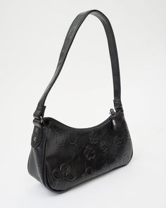 Vintage black vegan leather baguette bag embossed with butterflies and flowers. So darling.•Black vegan leather•Embossed with butterflies and flowers•Fully lined•Zipper closure•Zipped pocket insideLABEL: n/aCONDITION: Vintage / ExcellentSIZE: Small Coach Black Hobo Bag Vintage, Vintage Purse Aesthetic, Black Purse Aesthetic, Black Small Handbag, Black Prada Bag, Leather Baguette Bag, Black Handbag Small, Purse Aesthetic, Small Black Purse