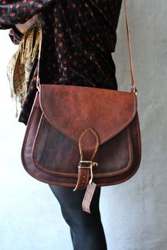 leather satchel Diy Tas, Large Leather Purse, Photography Tattoo, Soft Grunge, Hermes Birkin, Leather Purse, Look Fashion