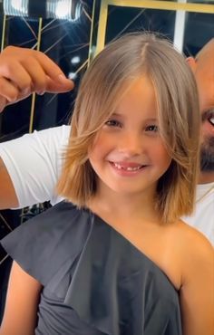 #BEAUTY, #RELATIONSHIPS #Fashion #Animals #Outfits #Winter Outfits #Animals Medium Length Haircut Girls Kids, Girls Side Bangs Kids, Shoulder Length Hair For Girls Little, Girls Wavy Haircuts Kids, Kids Haircuts For Girls Medium, Haircut For Toddler Girl, Girl Haircut Kids, Kid Girl Haircut, Girl Haircuts Kids